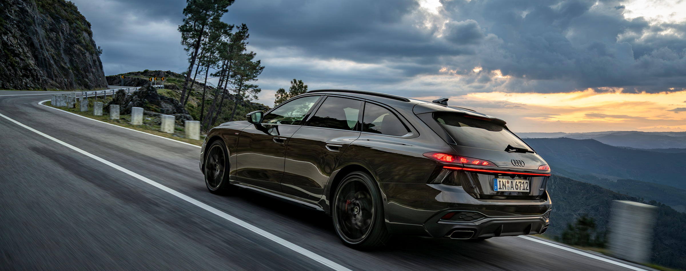a6 avant header