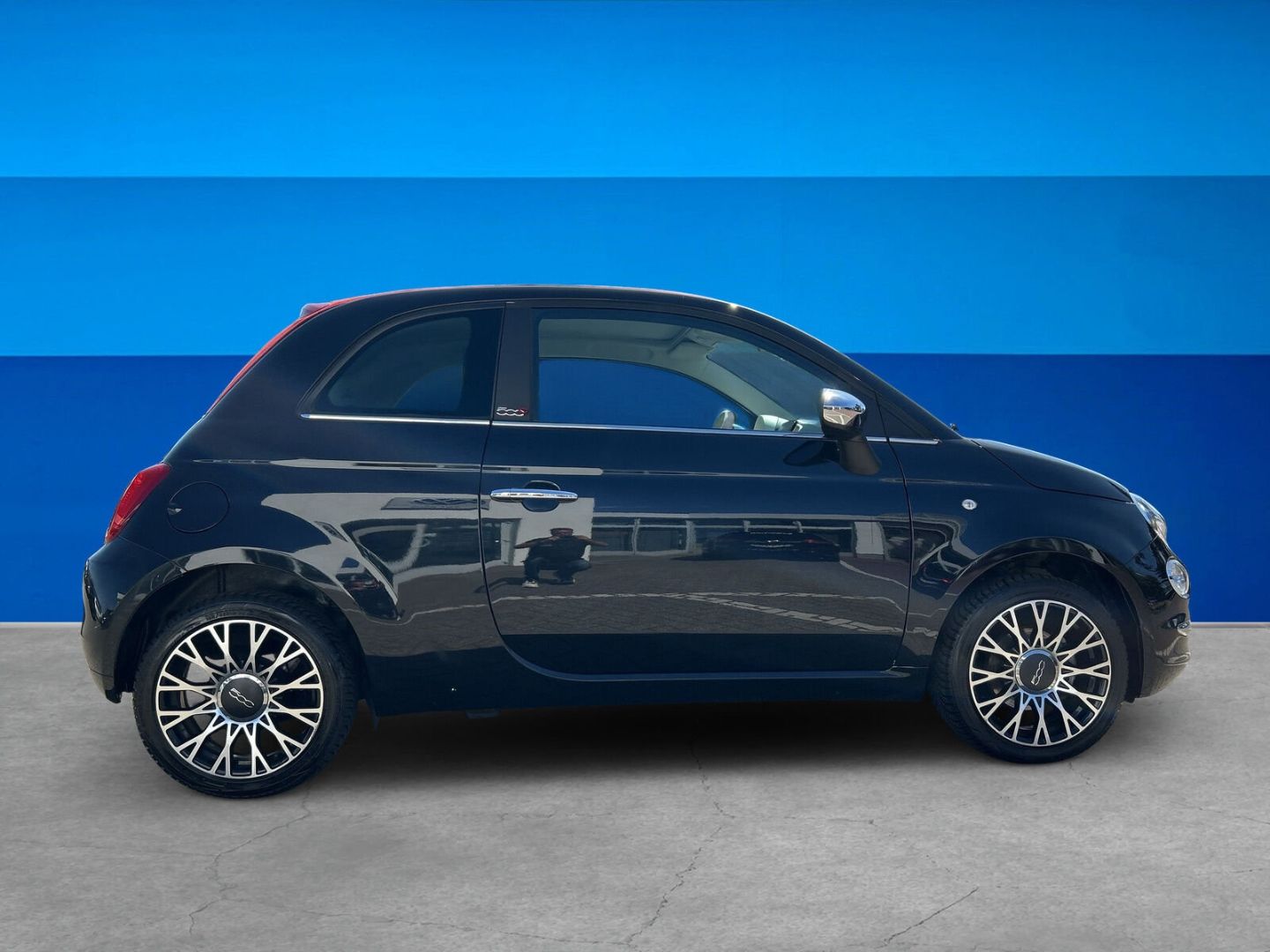 Fahrzeug 4 Fahrzeugabbildung Fiat 500 EU6d 1.0 Mild Hybrid Dolcevita Navi Soundsys - mit KI generiert/bearbeitet