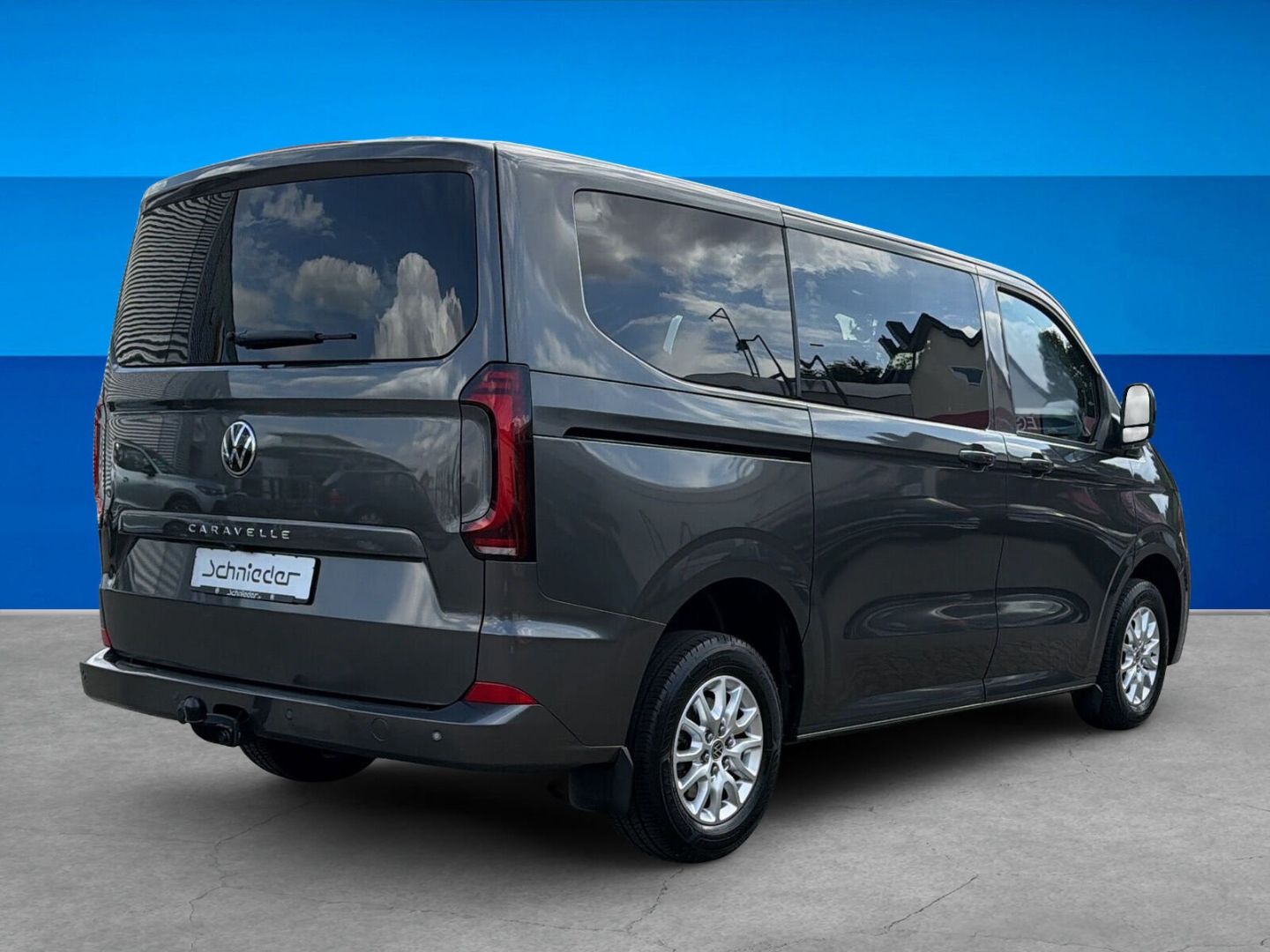Fahrzeugabbildung Volkswagen T7 Caravelle 110 kW KR 2.0 TDI Life 9- Sitzer Na - mit KI generiert/bearbeitet