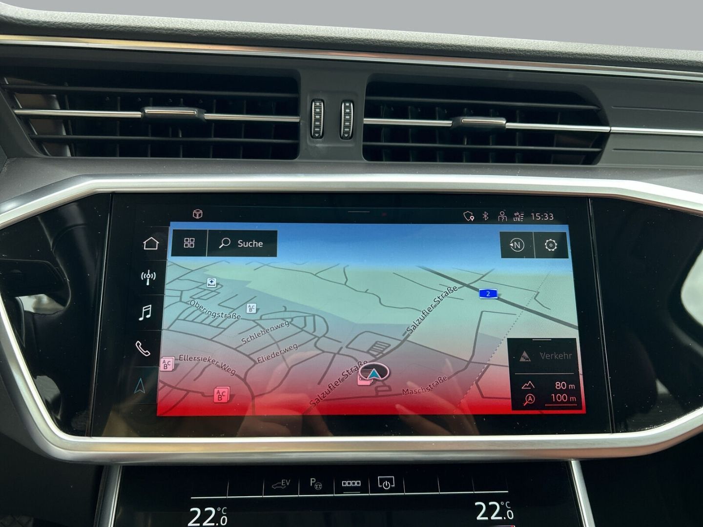 Fahrzeug 18 Fahrzeugabbildung Audi A6 Avant 50 TFSI e quattro S tronic LED Sportsit - mit KI generiert/bearbeitet