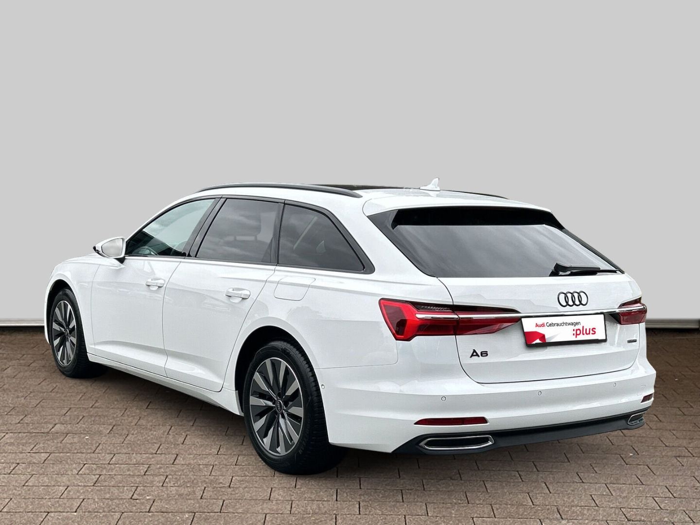 Fahrzeug 7 Fahrzeugabbildung Audi A6 Avant 50 TFSI e quattro S tronic LED Sportsit - mit KI generiert/bearbeitet