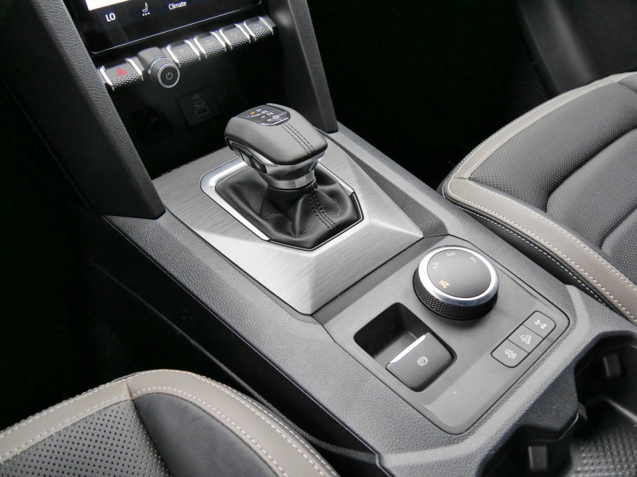 Fahrzeugabbildung Volkswagen Amarok 3.0 TDI Aventura 4Motion Navi LED Klima