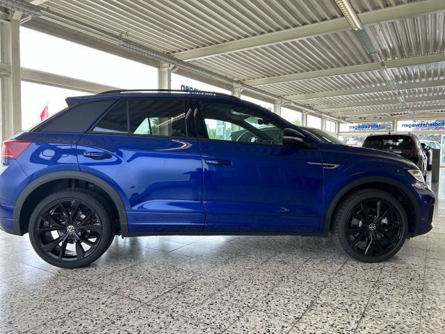 Fahrzeugabbildung Volkswagen T-Roc R-Line 1.5l TSI MATRIX REAR VIEW NAVI LED