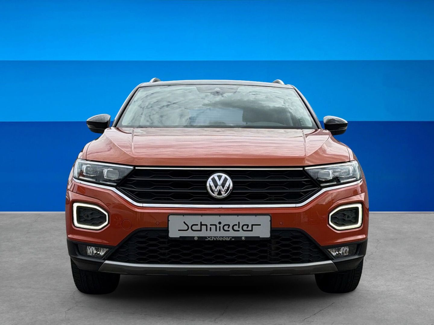 Fahrzeugabbildung Volkswagen T-Roc 1.5 TSI ACT Style Navi Climatronic  LED - mit KI generiert/bearbeitet