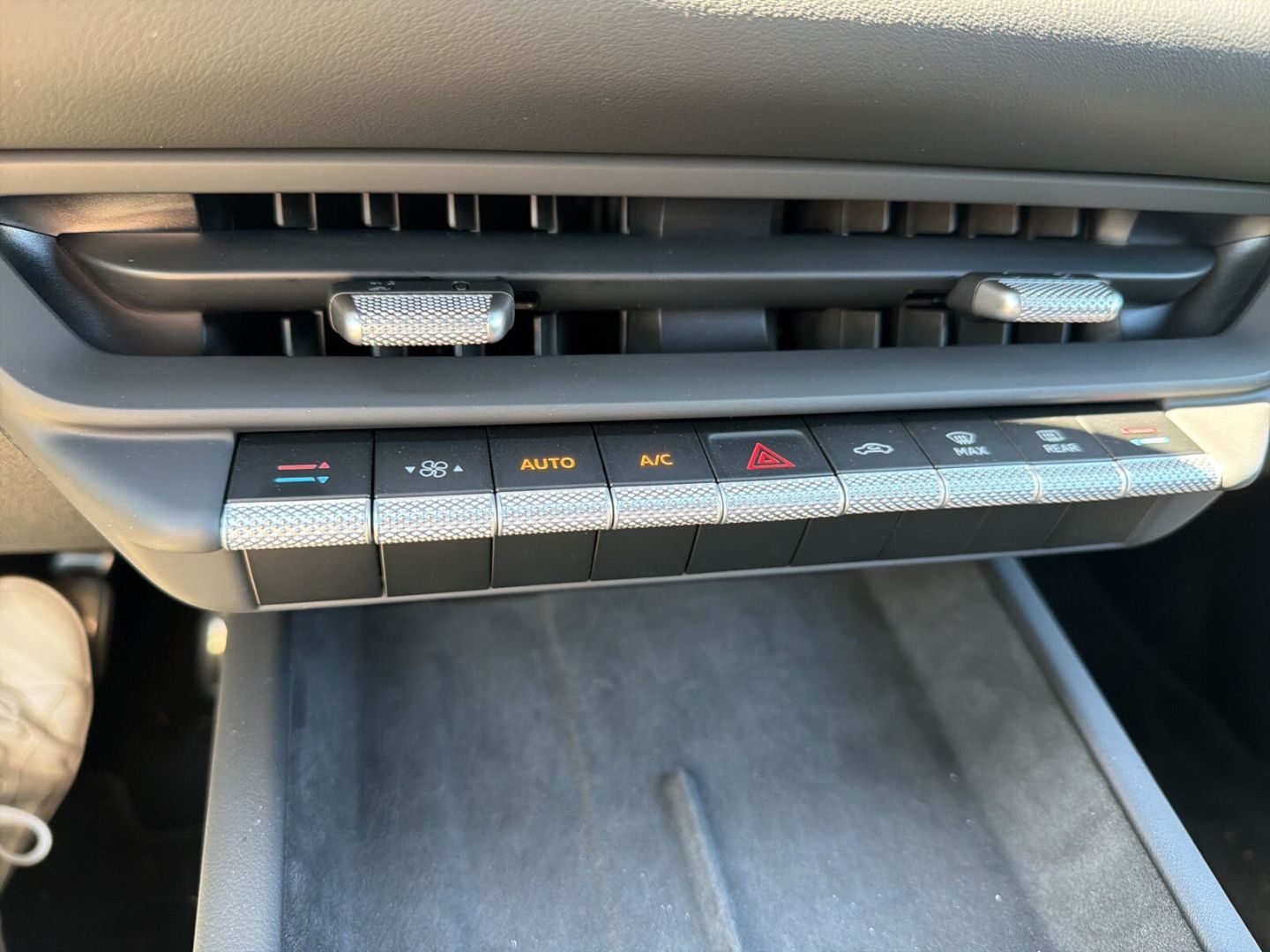 Fahrzeug 16 Fahrzeugabbildung Volkswagen ID.3 Neo Style 170 kW - mit KI generiert/bearbeitet