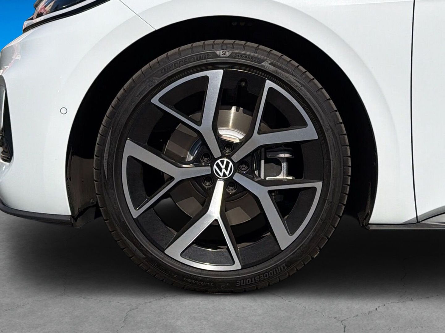 Fahrzeug 8 Fahrzeugabbildung Volkswagen ID.3 Neo Style 170 kW - mit KI generiert/bearbeitet