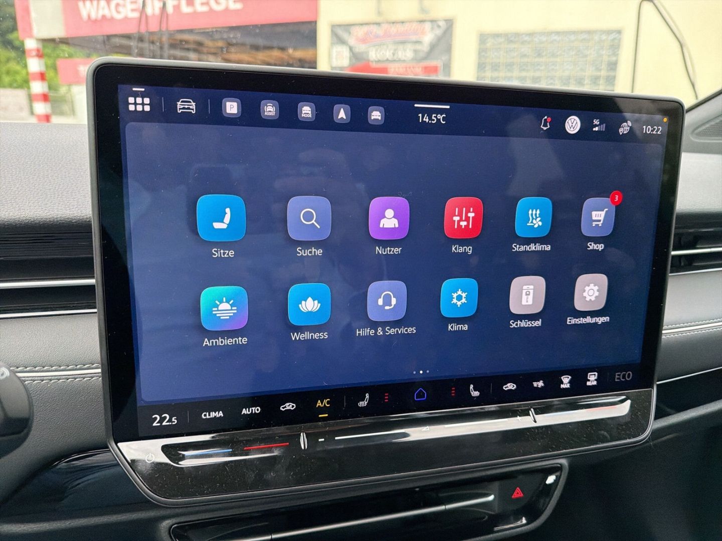 Fahrzeug 19 Fahrzeugabbildung Volkswagen ID.7 210 kW Tourer Pro S (86kW) Exterieurpaket A - mit KI generiert/bearbeitet