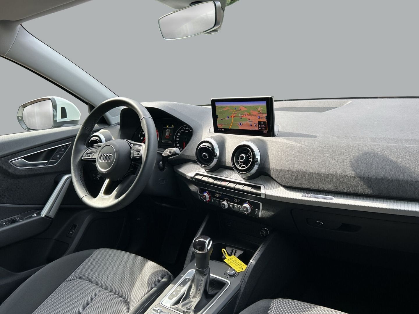 Fahrzeugabbildung Audi Q2 1.5 35 TFSI advanced Navi Soundsystem LED Ble - mit KI generiert/bearbeitet