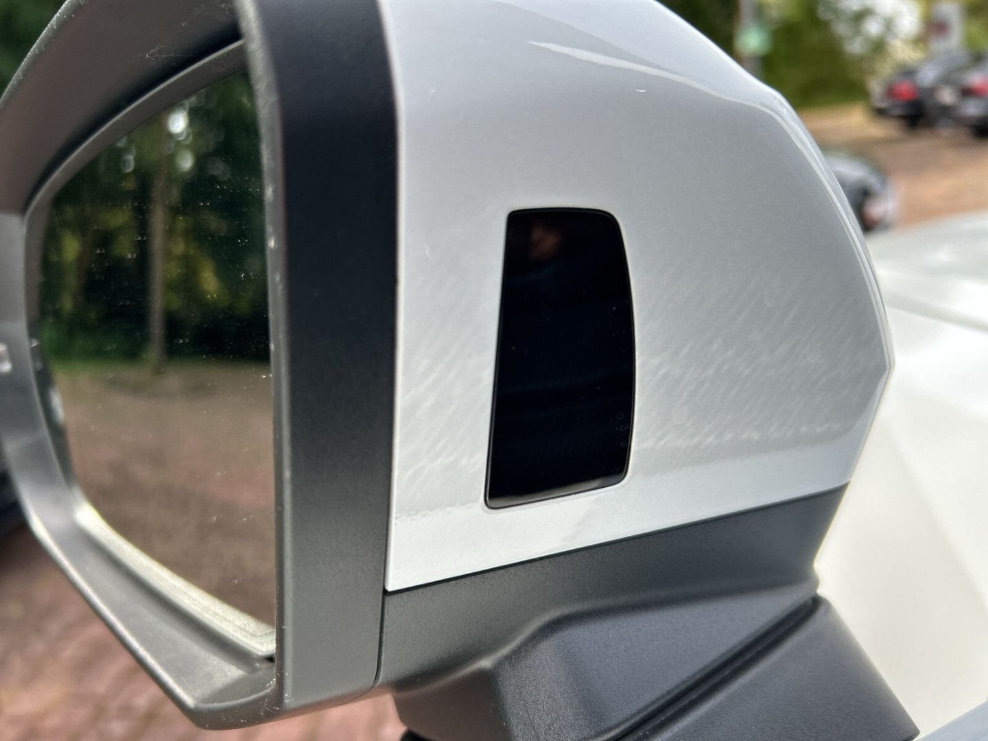 Fahrzeugabbildung Audi Q2 1.5 35 TFSI advanced Navi Soundsystem LED Ble - mit KI generiert/bearbeitet