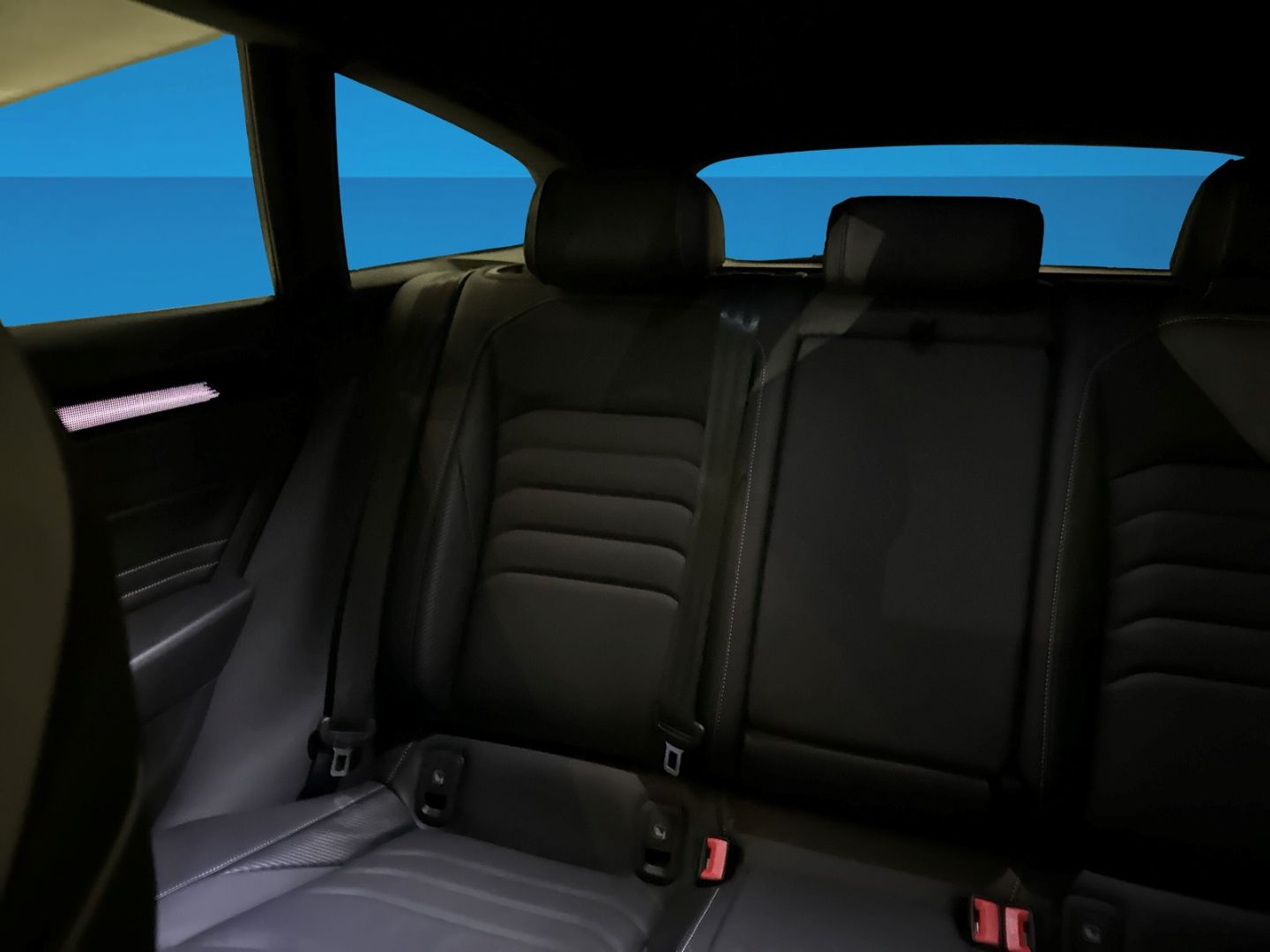 Fahrzeugabbildung Volkswagen Arteon Shooting Brake R-Line 4M IQ.LIGHT AHK LED