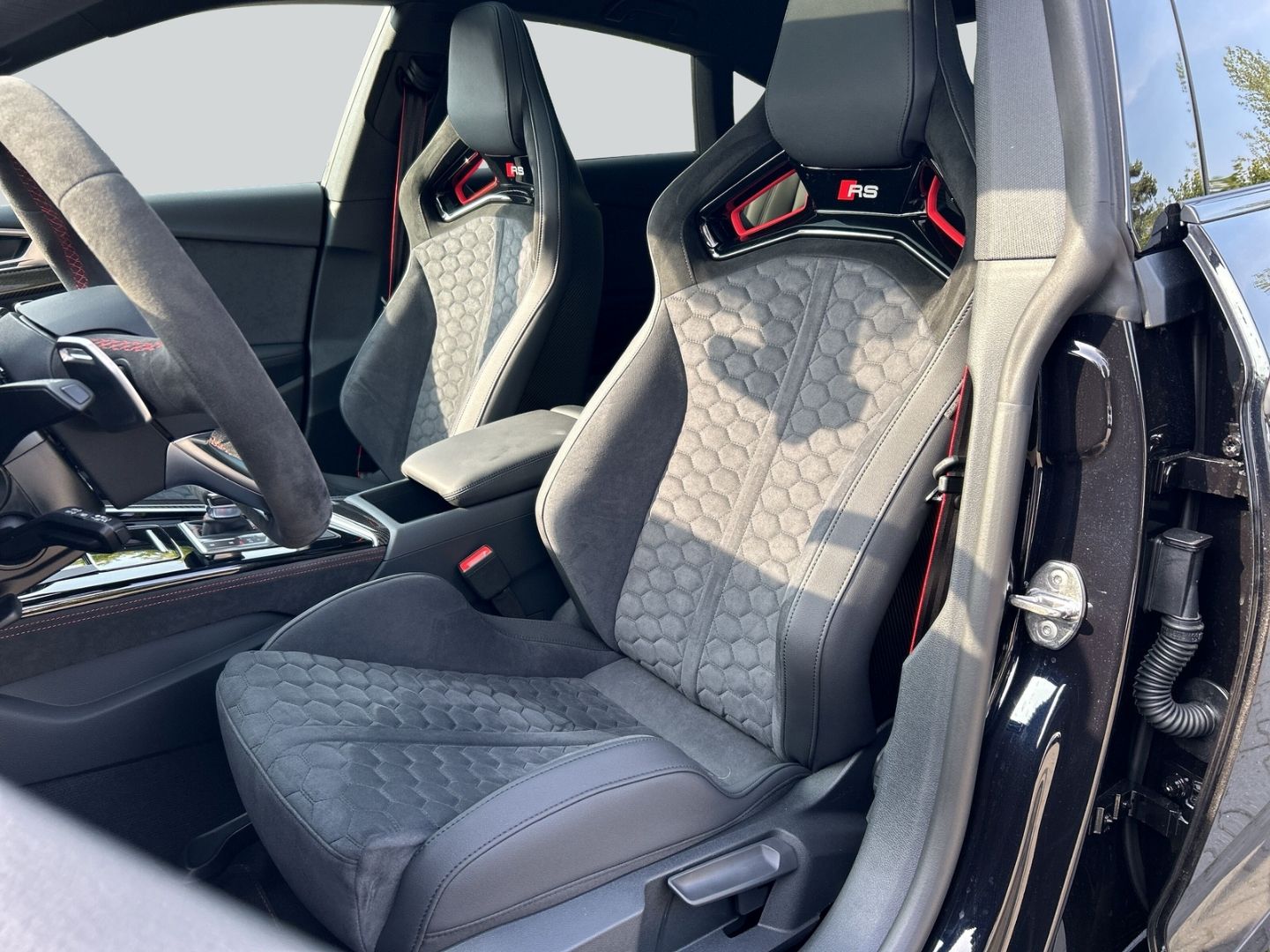 Fahrzeugabbildung Audi RS5 SPORTB LASER,VIRTUAL,HEADUP,PANO,SPORTABGAS