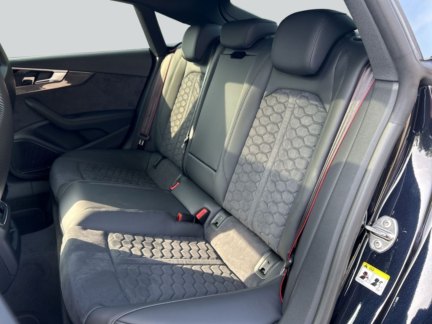 Fahrzeugabbildung Audi RS5 SPORTB LASER,VIRTUAL,HEADUP,PANO,SPORTABGAS