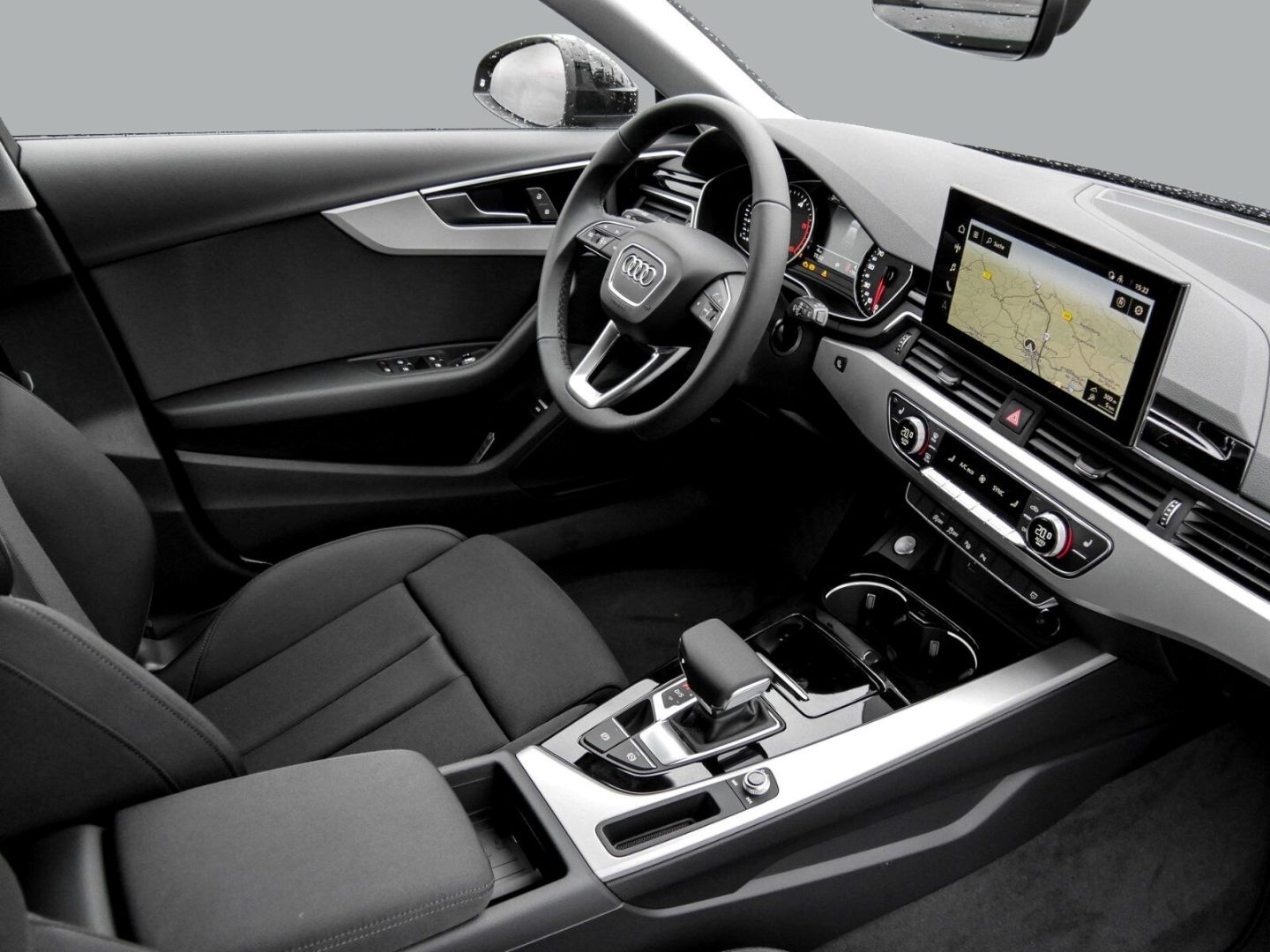Fahrzeugabbildung Audi A4 AVANT 35 TDI advanced LED,VIRTUAL,AHK,CARPLAY