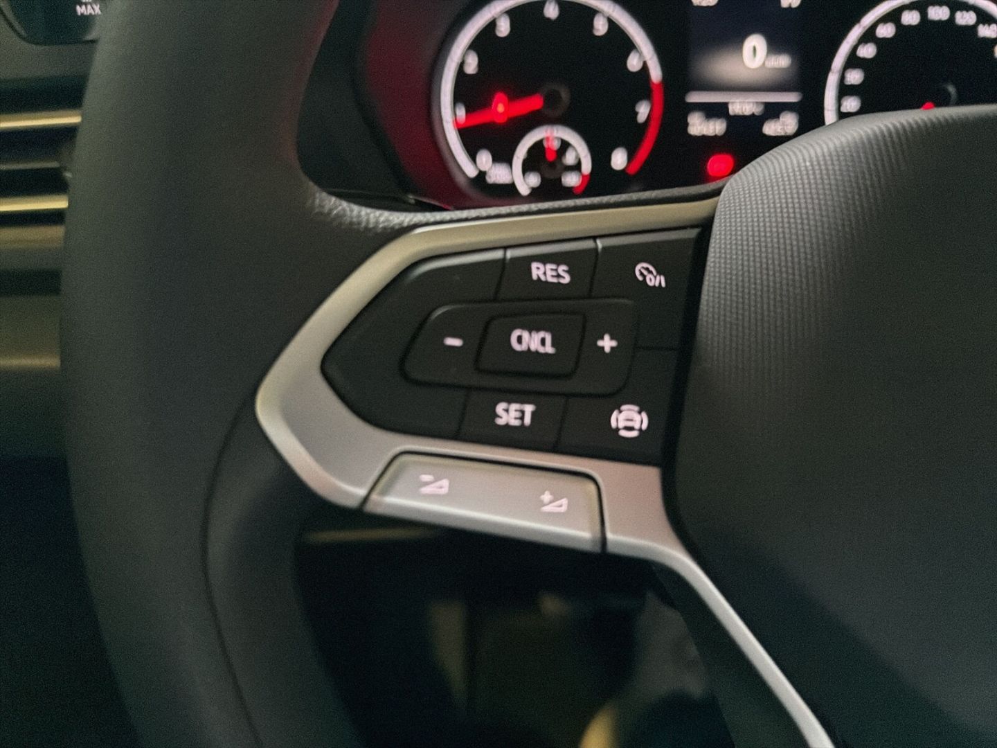Fahrzeug 21 Fahrzeugabbildung Volkswagen Caddy 1.5 TSI Life Rear View Climatronic - mit KI generiert/bearbeitet