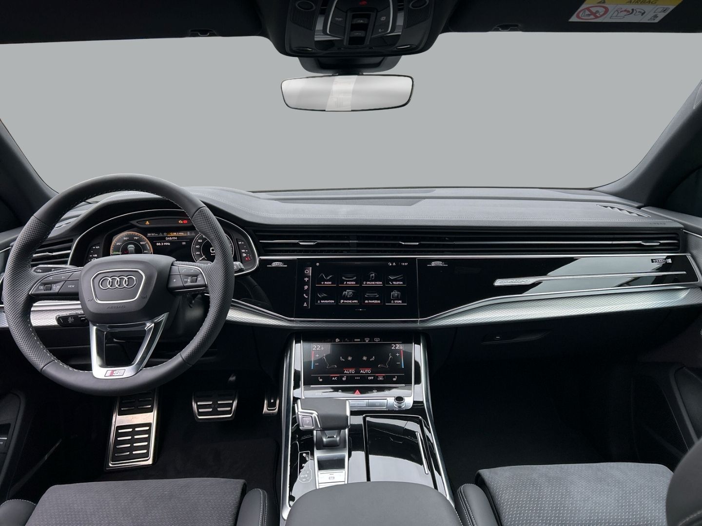 Fahrzeugabbildung Audi Q8 SUV 60 TFSIe LASER,AHK,PANO,B&O,HUD,PANO,KAME