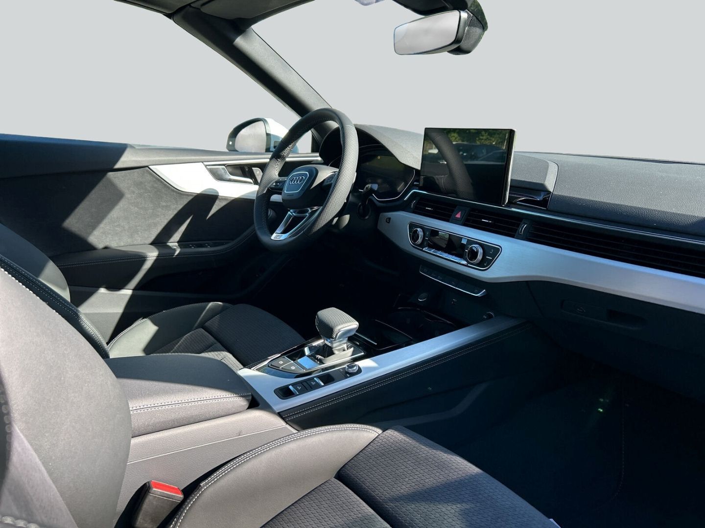 Fahrzeugabbildung Audi A5 CABRIO SLINE 40 TFSI VIRTUAL,AHK,ACC,KAMERA