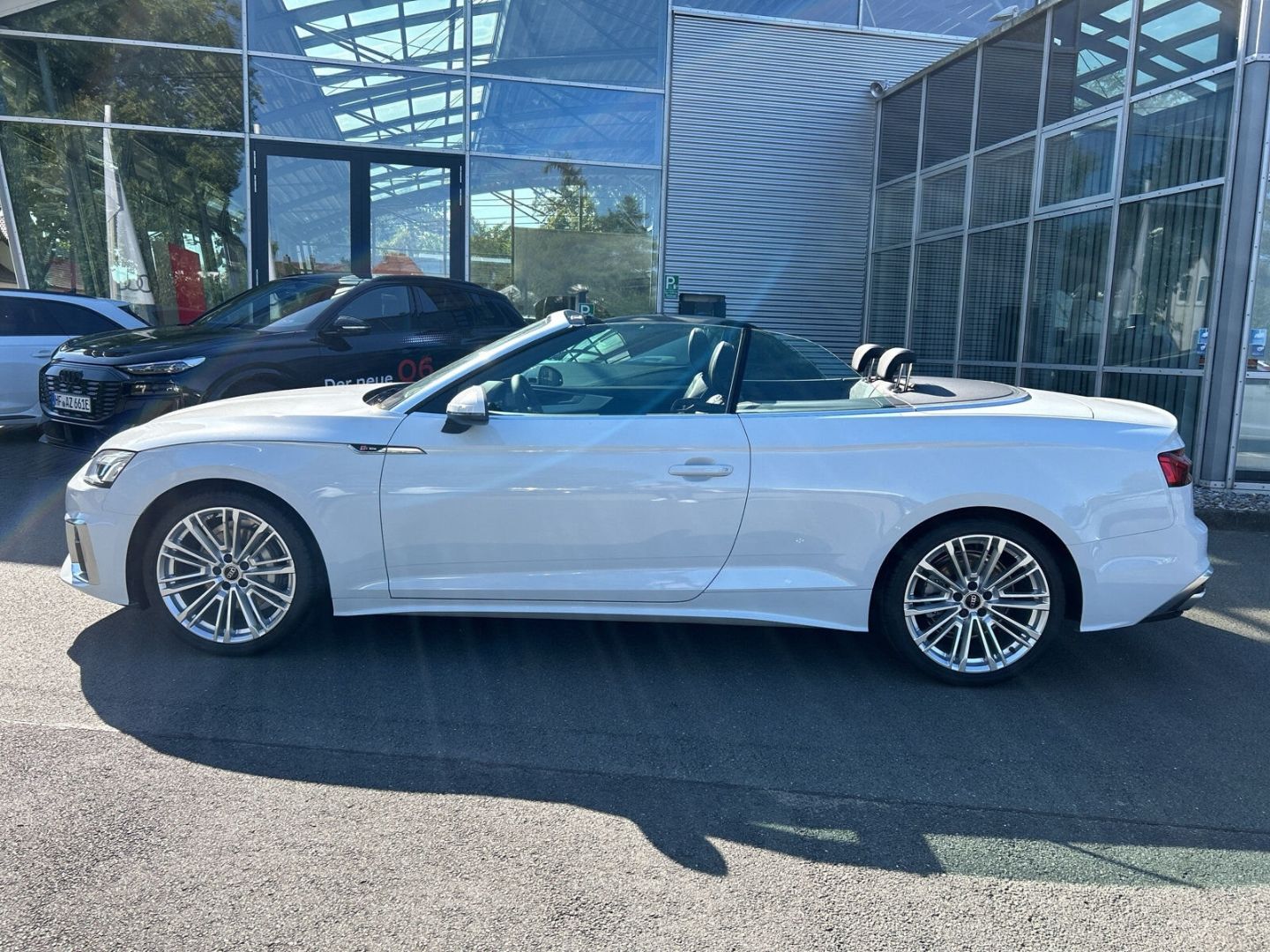 Fahrzeugabbildung Audi A5 CABRIO SLINE 40 TFSI VIRTUAL,AHK,ACC,KAMERA