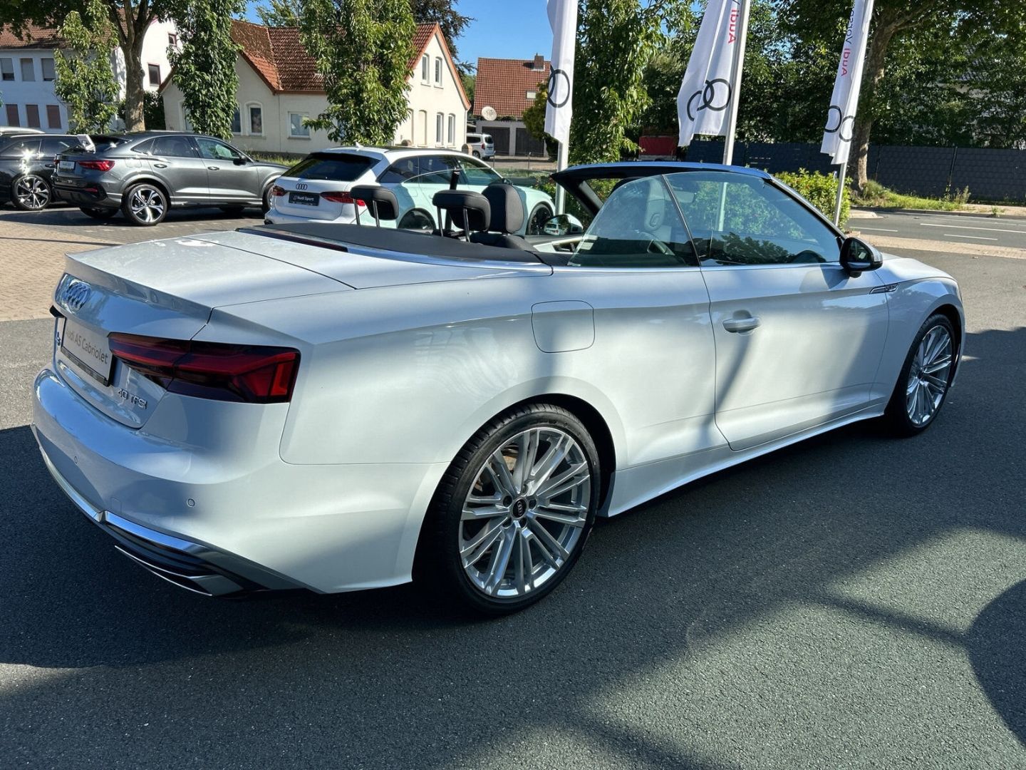 Fahrzeugabbildung Audi A5 CABRIO SLINE 40 TFSI VIRTUAL,AHK,ACC,KAMERA