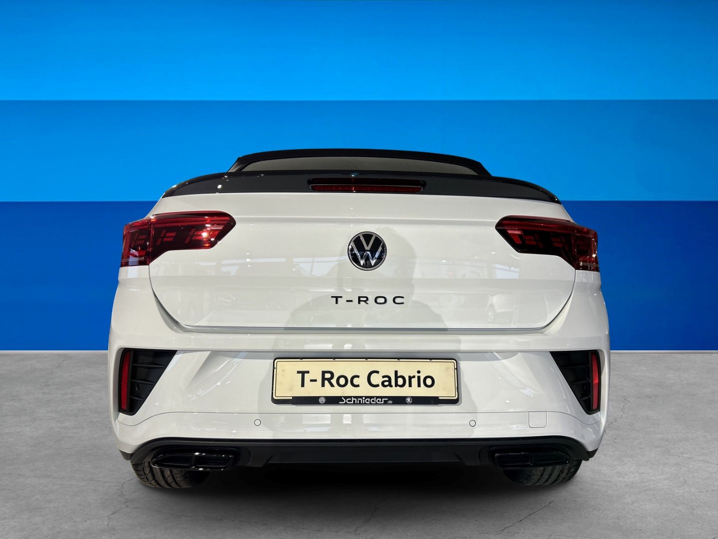 Fahrzeugabbildung Volkswagen T-Roc Cabriolet R-Line 1.5 l TSI BLACK STYLE IQ.