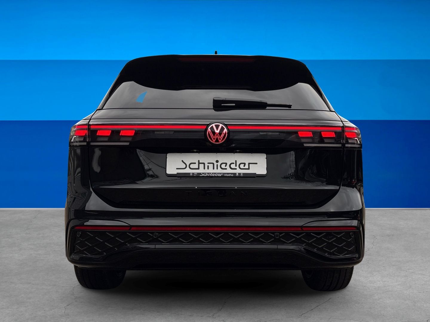 Fahrzeugabbildung Volkswagen Tiguan R-Line 2,0l TDI AHK HARMAN KARDON IQ.DRIV - mit KI generiert/bearbeitet