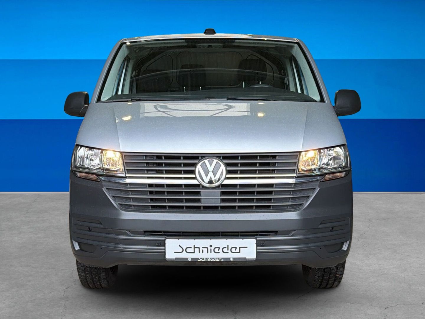 Fahrzeug 8 Fahrzeugabbildung Volkswagen T6.1 Kasten FWD 2.0TDI L1H1 Klima Navi - mit KI generiert/bearbeitet