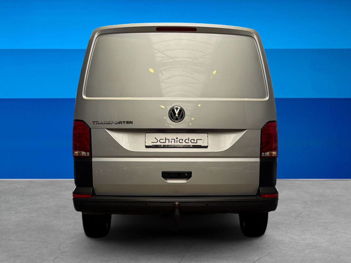 Fahrzeug 9 Fahrzeugabbildung Volkswagen T6.1 Kasten FWD 2.0TDI L1H1 Klima Navi - mit KI generiert/bearbeitet
