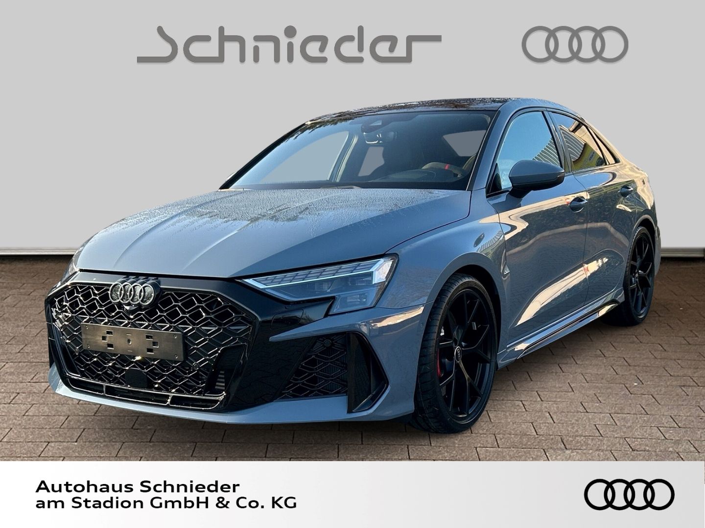 Fahrzeugabbildung Audi RS3 LIMOUSINE LED,PANO,HUD,SPORTABGAS,KAMERA