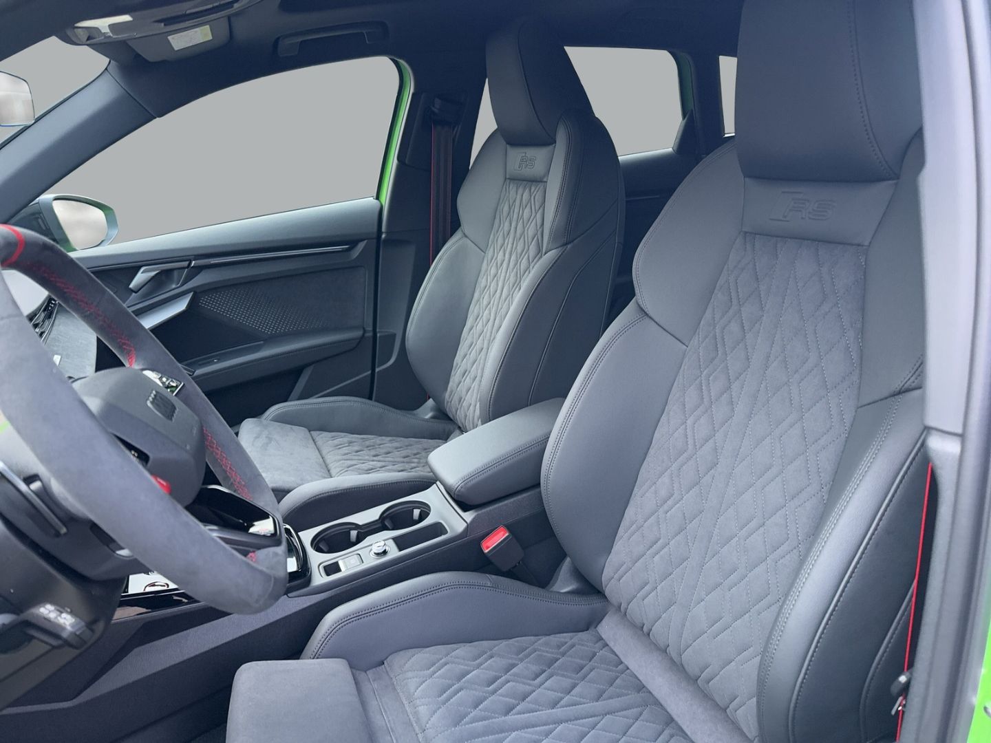 Fahrzeugabbildung Audi RS3 SPORTB MATRIX,PANO,HUD,VIRTUAL,SPORTABGAS