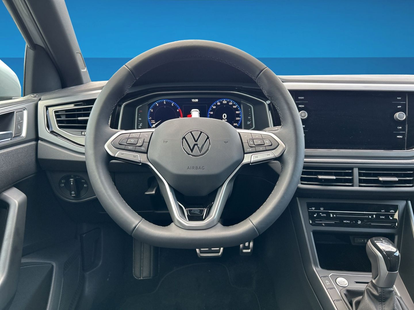 Fahrzeugabbildung Volkswagen Polo R-Line 1,0 l TSI DSG PANO IQ.LIGHT REAR VIE