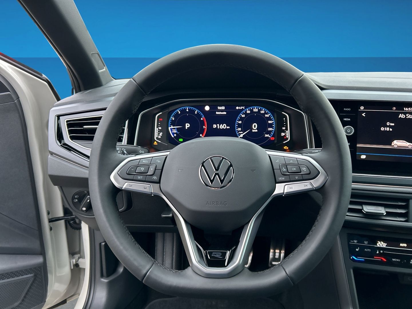 Fahrzeugabbildung Volkswagen Polo R-Line 1,0 l TSI DSG KEYLESS IQ.LIGHT IQ.DR