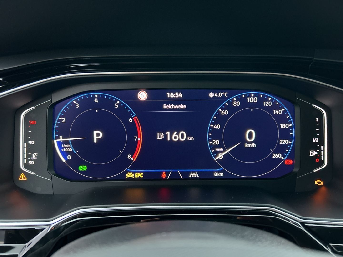 Fahrzeugabbildung Volkswagen Polo R-Line 1,0 l TSI DSG KEYLESS IQ.LIGHT IQ.DR