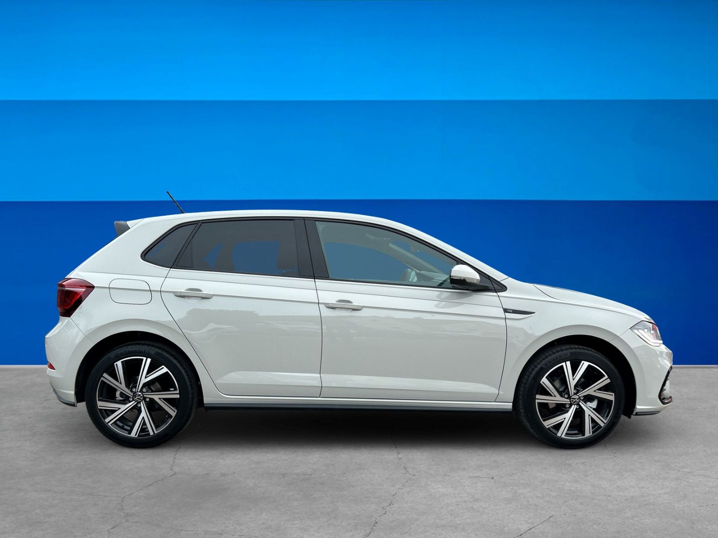 Fahrzeugabbildung Volkswagen Polo R-Line 1,0 l TSI DSG KEYLESS IQ.LIGHT IQ.DR
