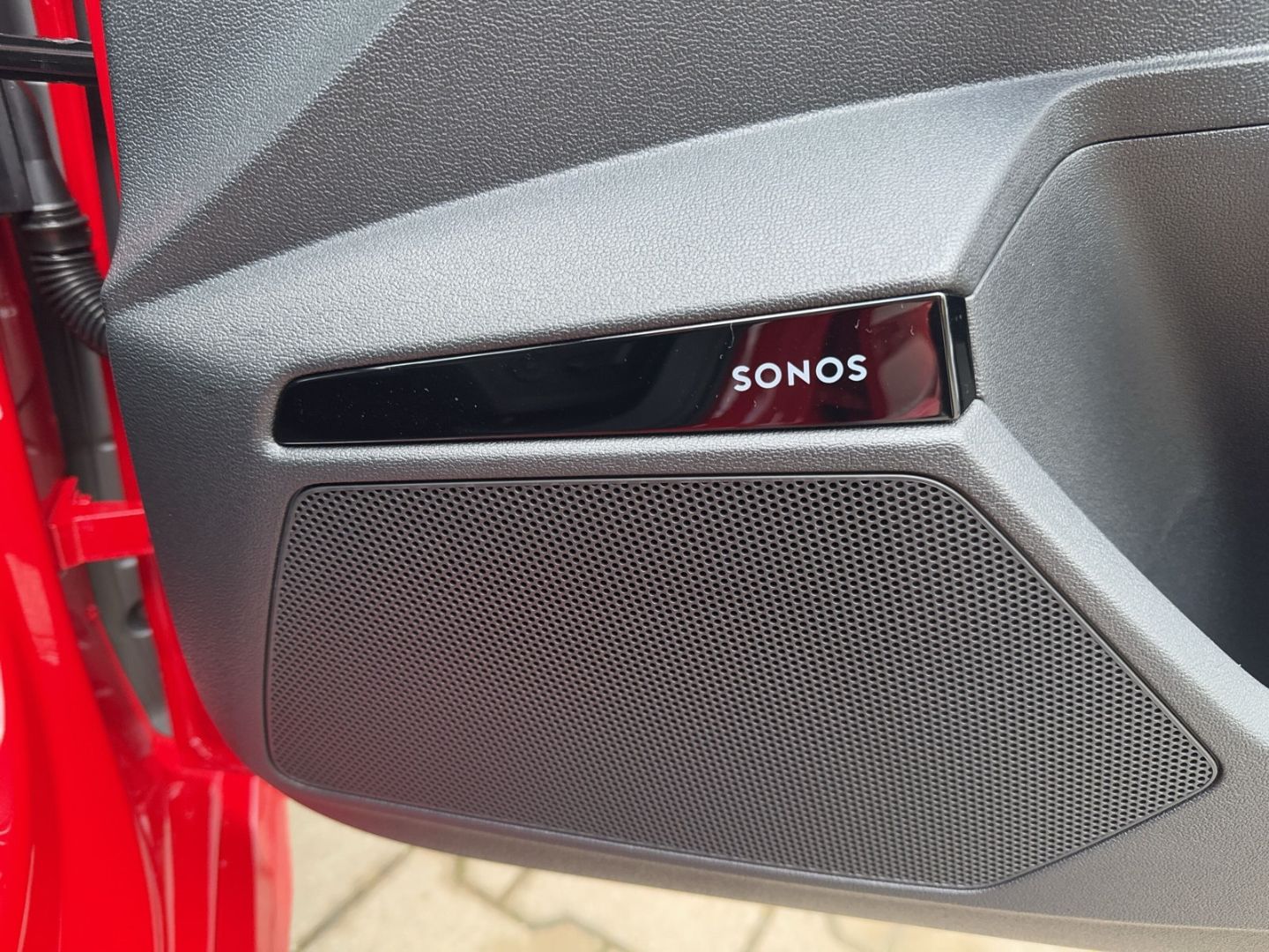 Fahrzeugabbildung Audi RS3 SPORTBACK 2.5 TFSI MATRIX-LED+PANO+SONOS+NAV