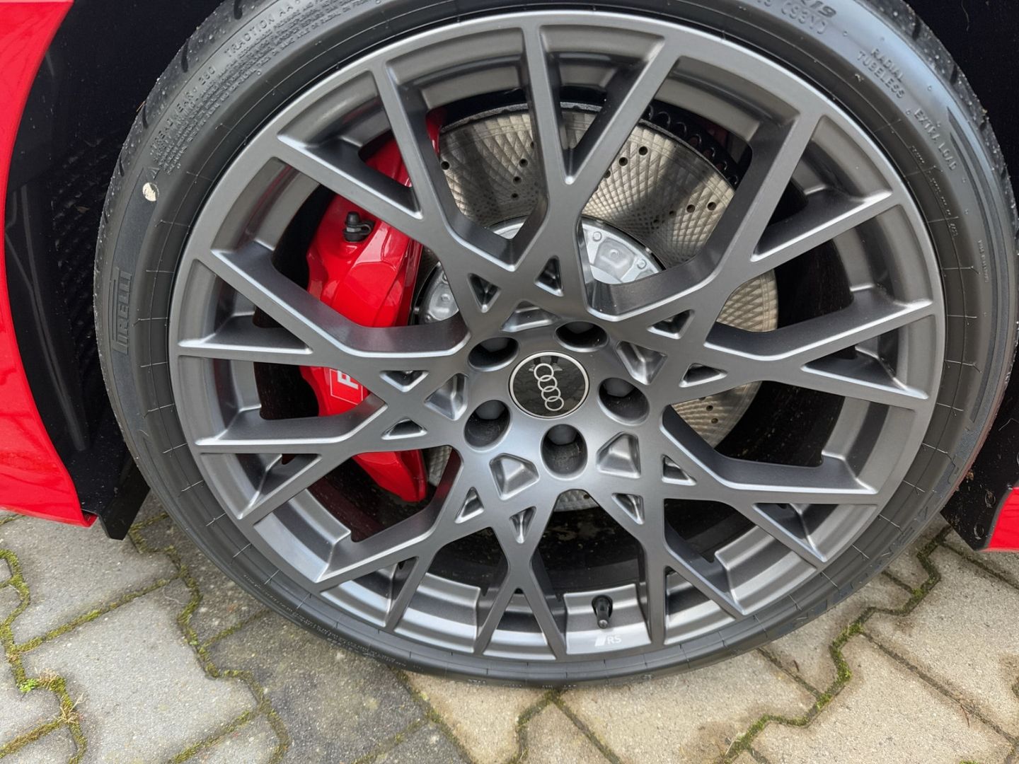 Fahrzeugabbildung Audi RS3 SPORTBACK 2.5 TFSI MATRIX-LED+PANO+SONOS+NAV