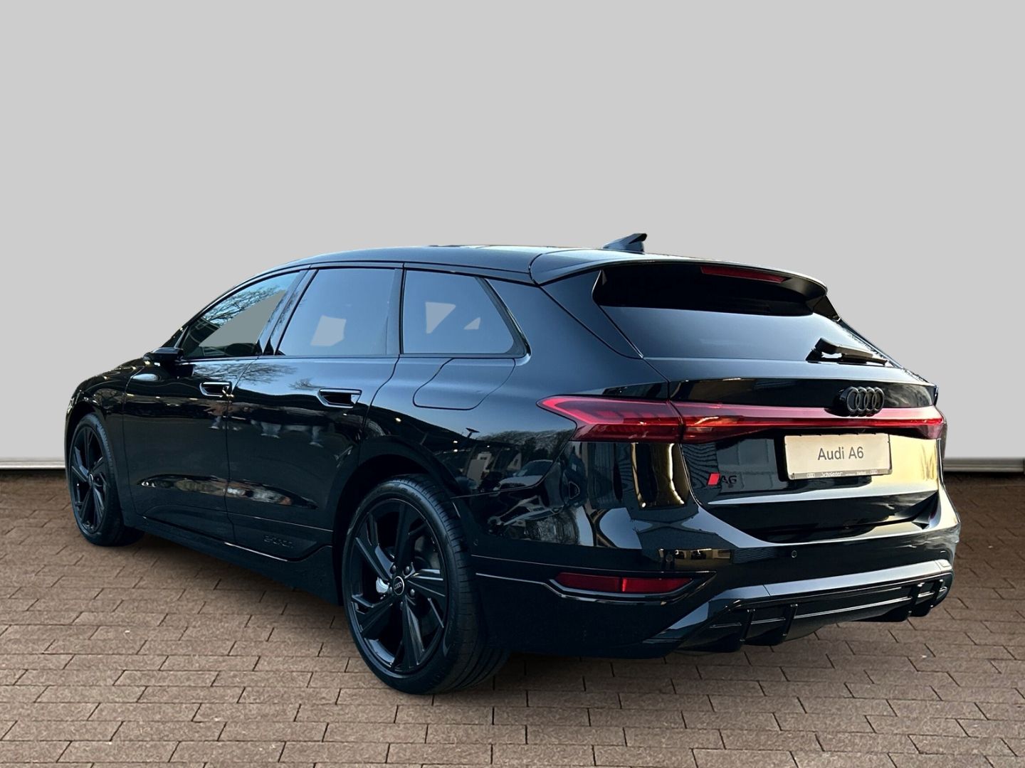 Fahrzeugabbildung Audi A6 AVANT E-TRON PERFORM. LED,PANO,TECH PLUS,B&O