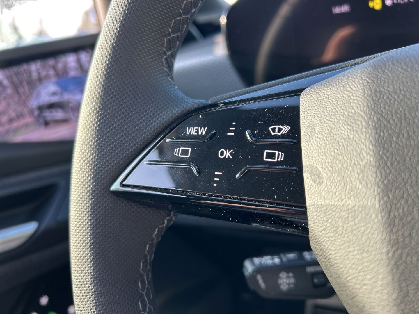 Fahrzeugabbildung Audi A6 AVANT E-TRON PERF. LED,360°KAMERA,B&O,MEMORY