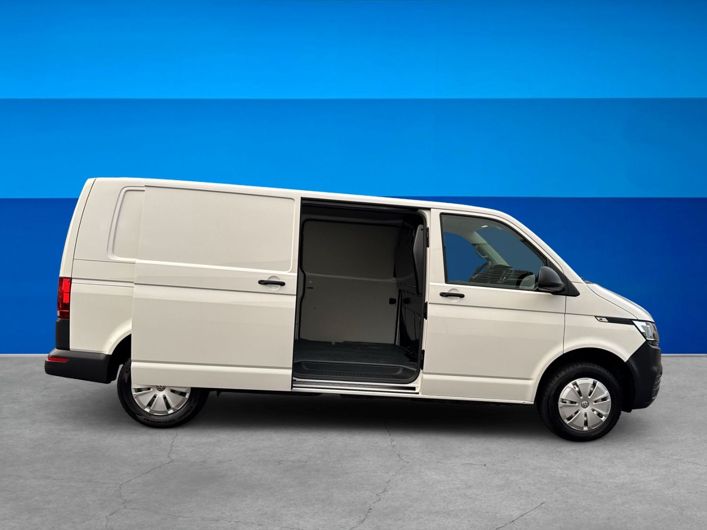 Fahrzeugabbildung Volkswagen T6.1 Kasten 2.0 TDI lang L2H1 Rear View DSG