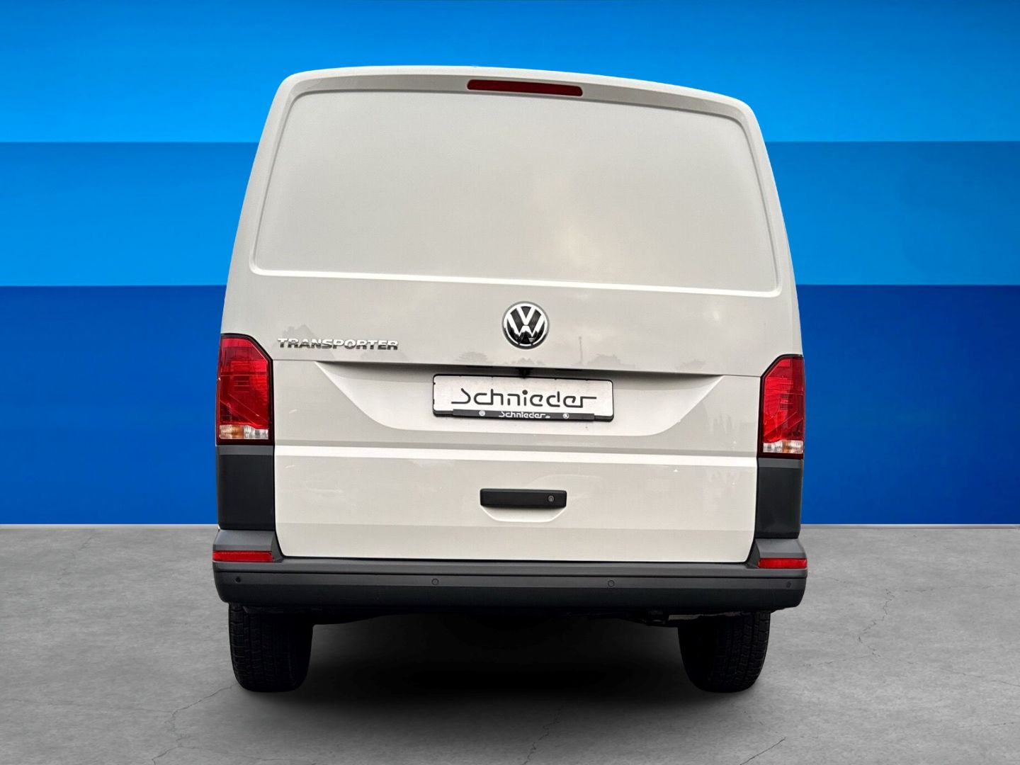 Fahrzeugabbildung Volkswagen T6.1 Kasten 2.0 TDI lang L2H1 Rear View DSG