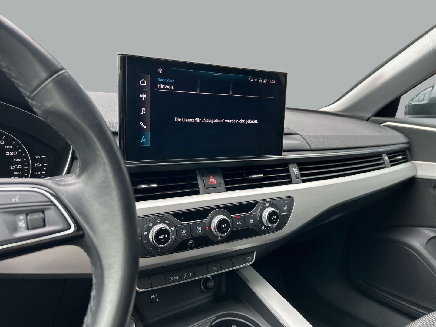 Fahrzeug 18 Fahrzeugabbildung Audi A4 Avant 35 TFSI advanced - mit KI generiert/bearbeitet