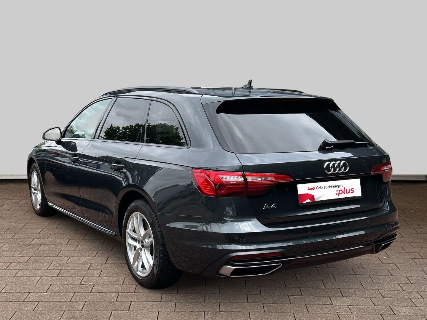 Fahrzeug 7 Fahrzeugabbildung Audi A4 Avant 35 TFSI advanced - mit KI generiert/bearbeitet