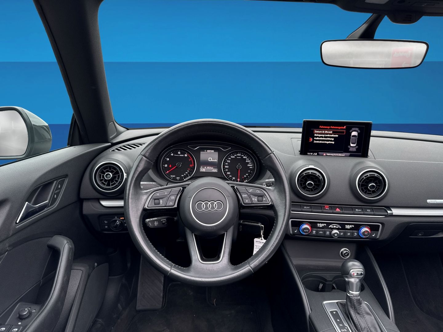 Fahrzeugabbildung Audi A3 Cabriolet 1.5 TSI Komfort Klimaautomatik