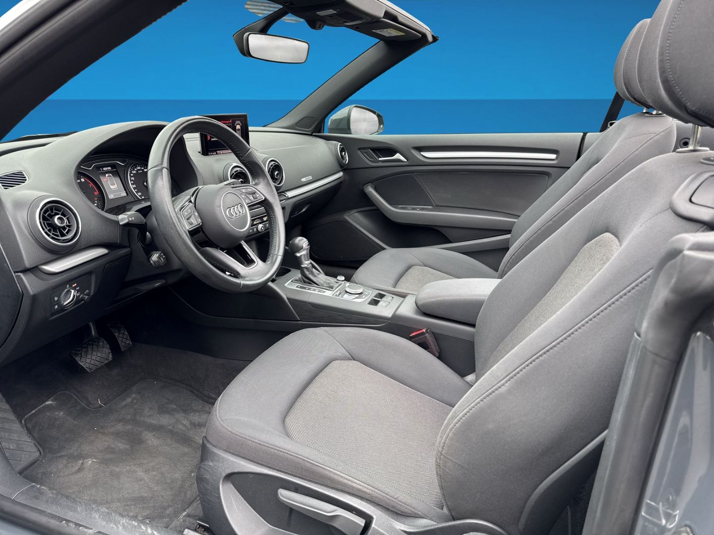 Fahrzeugabbildung Audi A3 Cabriolet 1.5 TSI Komfort Klimaautomatik
