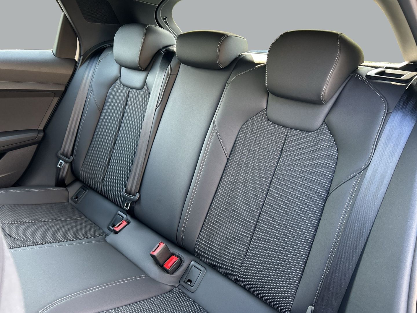 Fahrzeugabbildung Audi A1 25TFSI ADVANCED,LED,CARPLAY,VIRTUAL,PDC