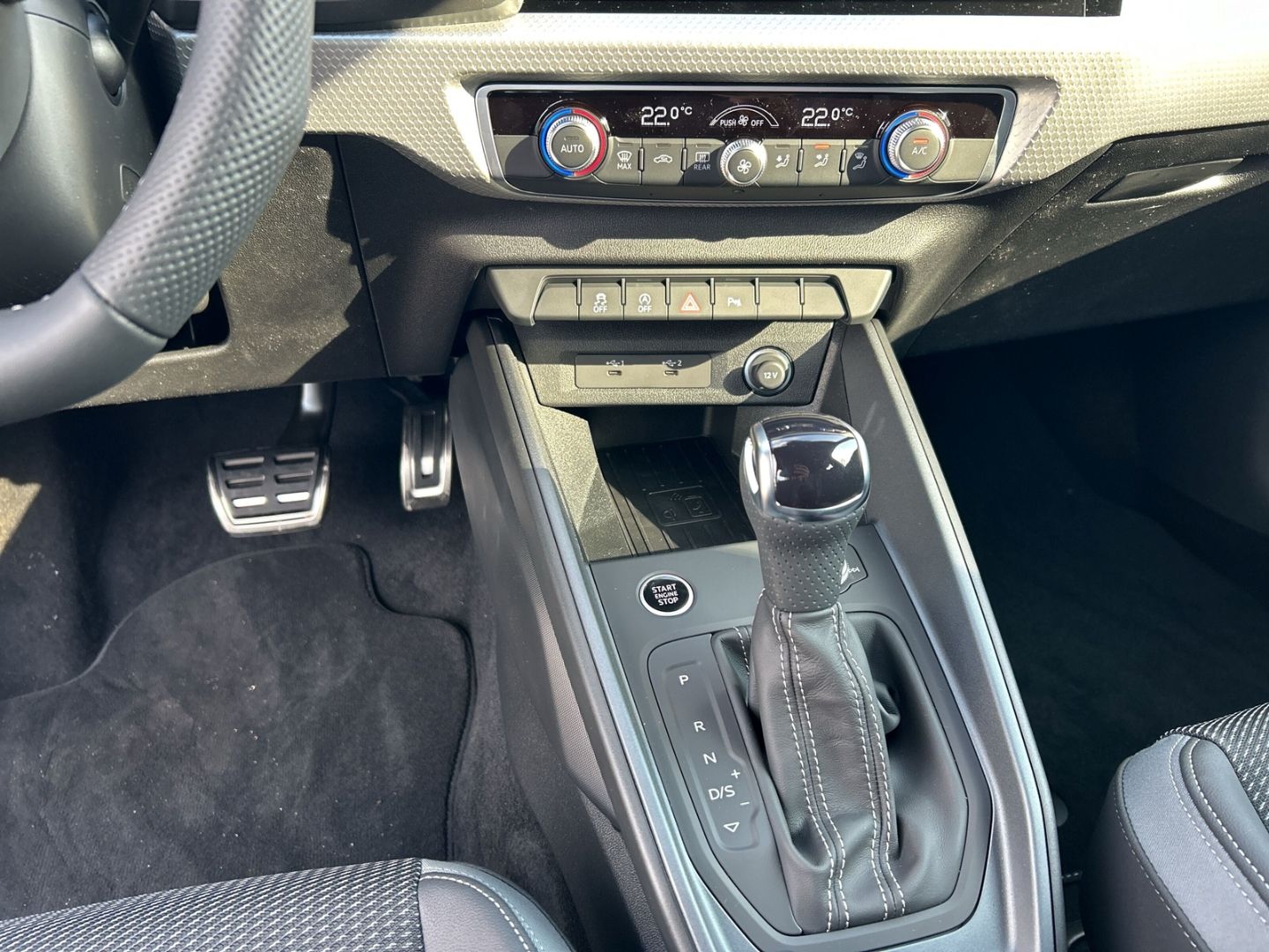 Fahrzeugabbildung Audi A1 25TFSI ADVANCED,LED,CARPLAY,VIRTUAL,PDC