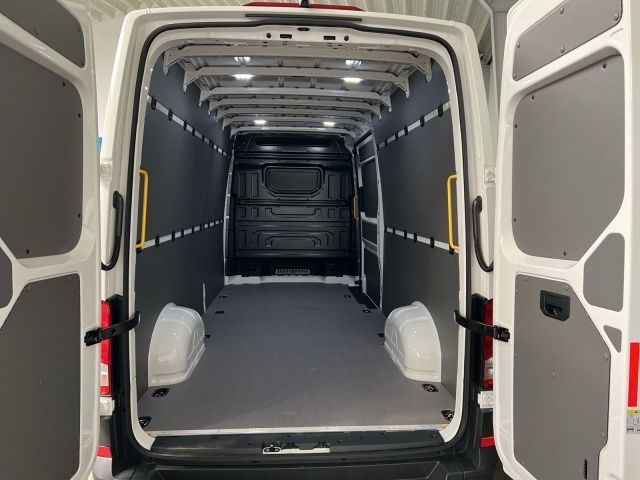 Fahrzeugabbildung Volkswagen Crafter 35 Kasten lang Hochdach Motor 2.0 l TDI