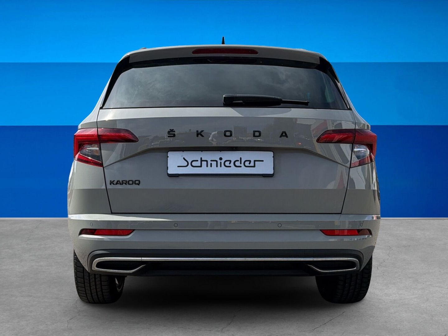 Fahrzeug 9 Fahrzeugabbildung SKODA Karoq 1.5 TSI ACT Sportline AHK Kamera Clima - mit KI generiert/bearbeitet