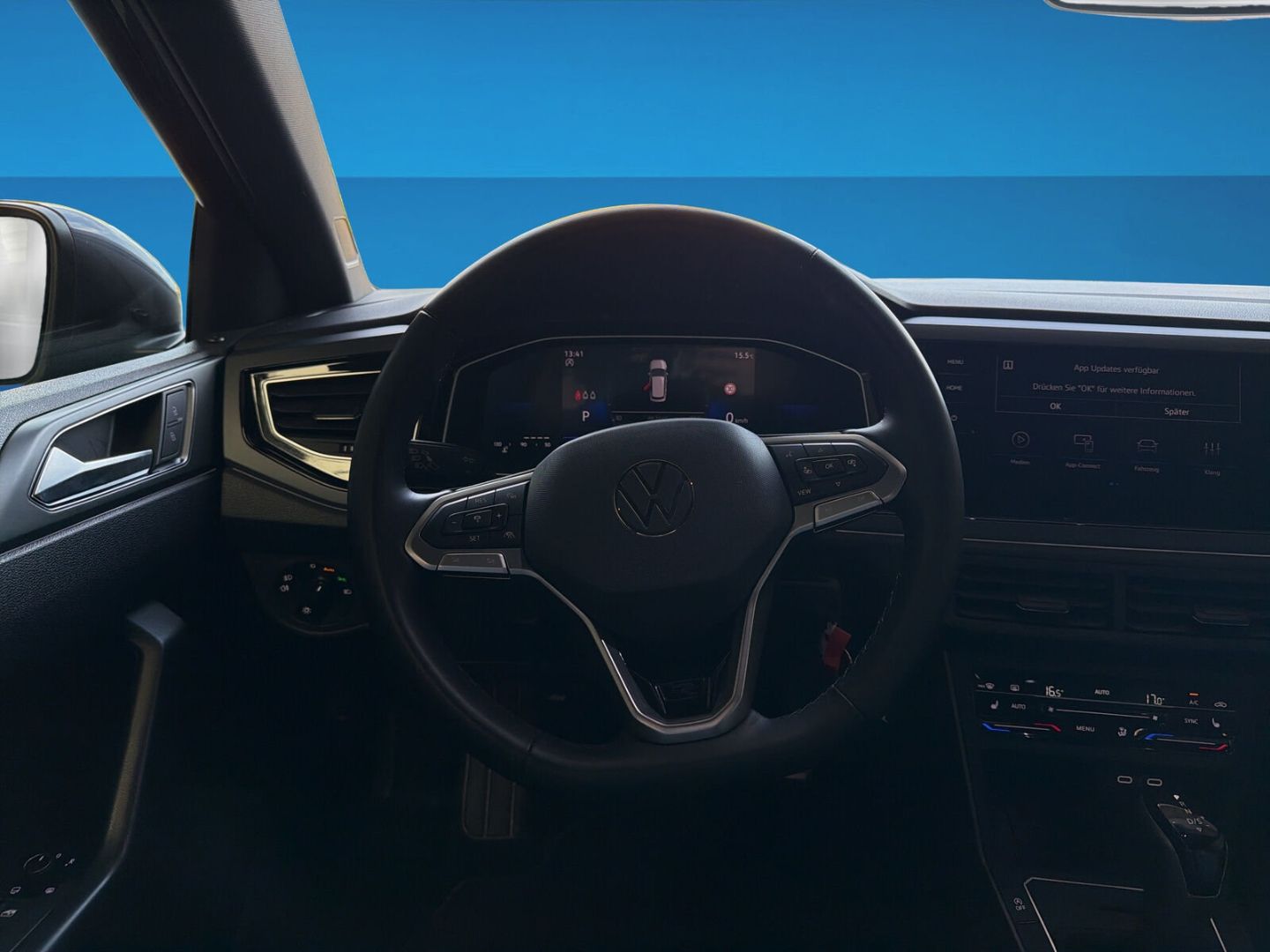 Fahrzeug 13 Fahrzeugabbildung Volkswagen Taigo 1.5 TSI R-Line Rear View Navi Clima - mit KI generiert/bearbeitet