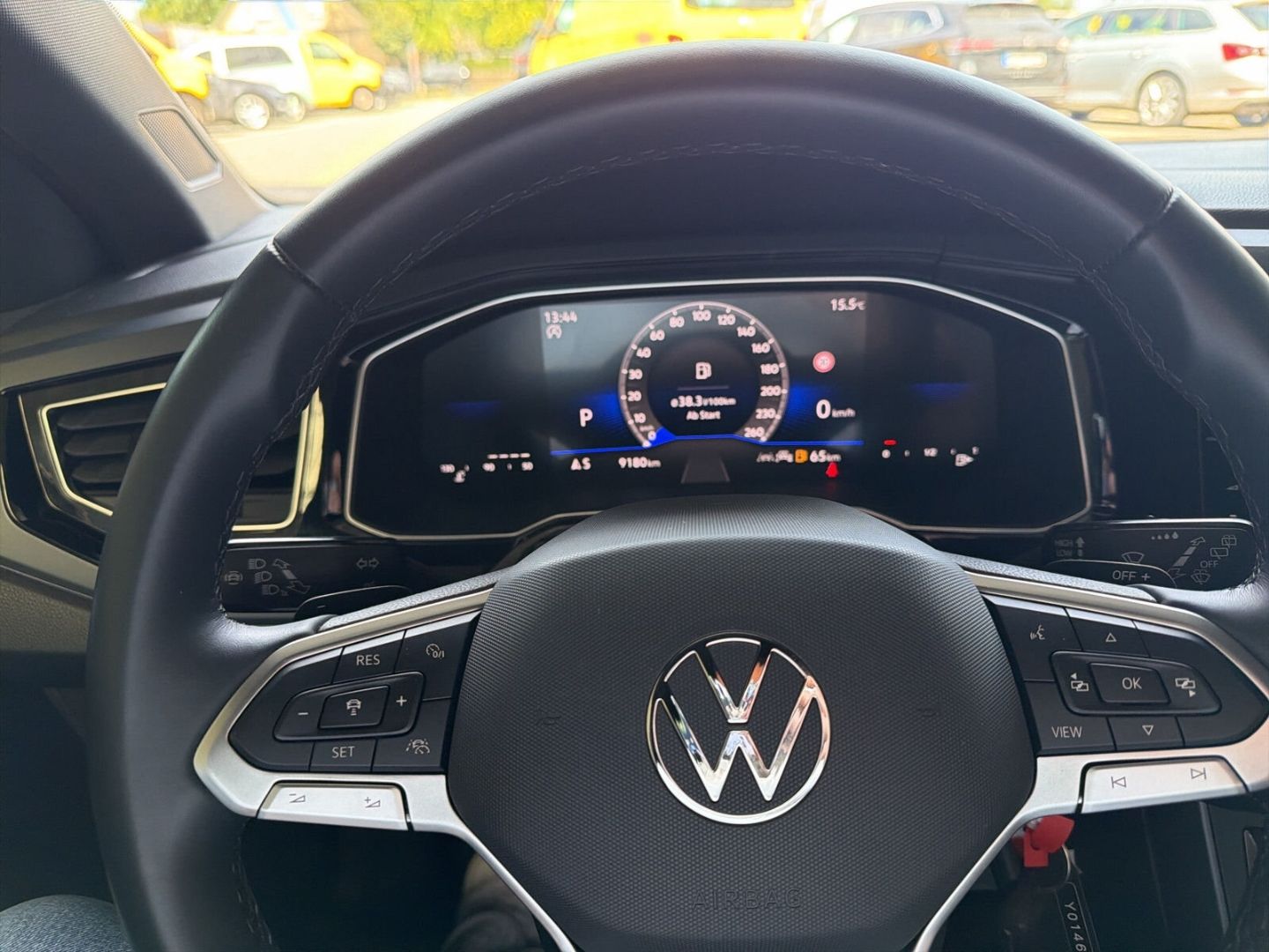 Fahrzeug 17 Fahrzeugabbildung Volkswagen Taigo 1.5 TSI R-Line Rear View Navi Clima - mit KI generiert/bearbeitet