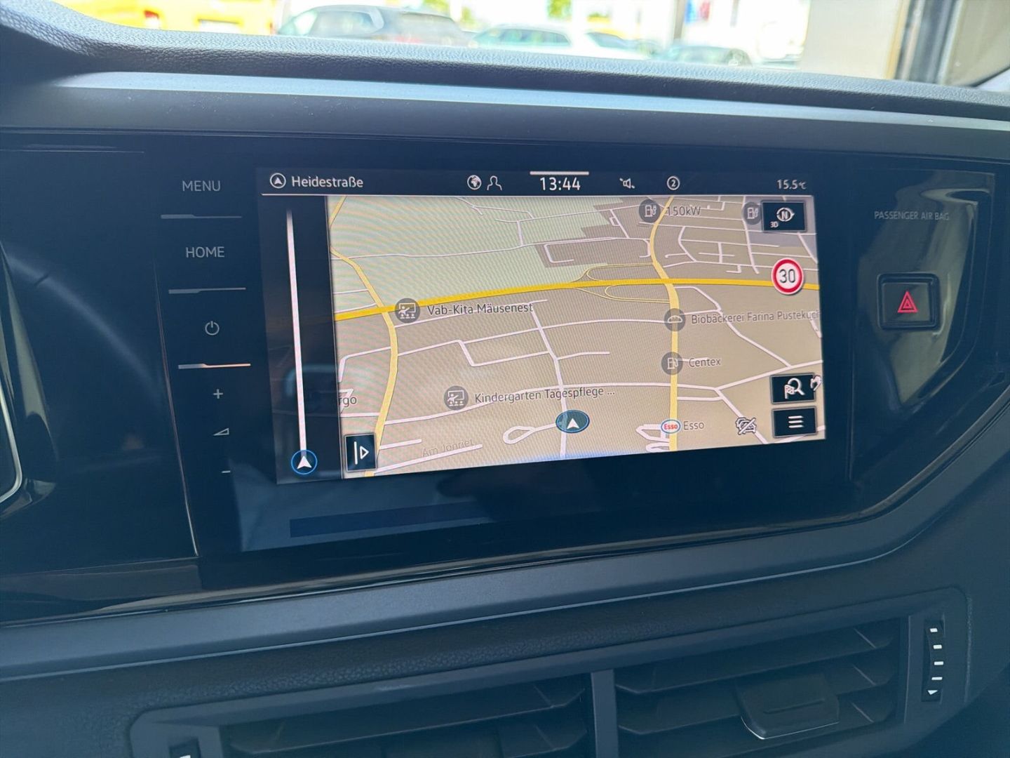 Fahrzeug 19 Fahrzeugabbildung Volkswagen Taigo 1.5 TSI R-Line Rear View Navi Clima - mit KI generiert/bearbeitet