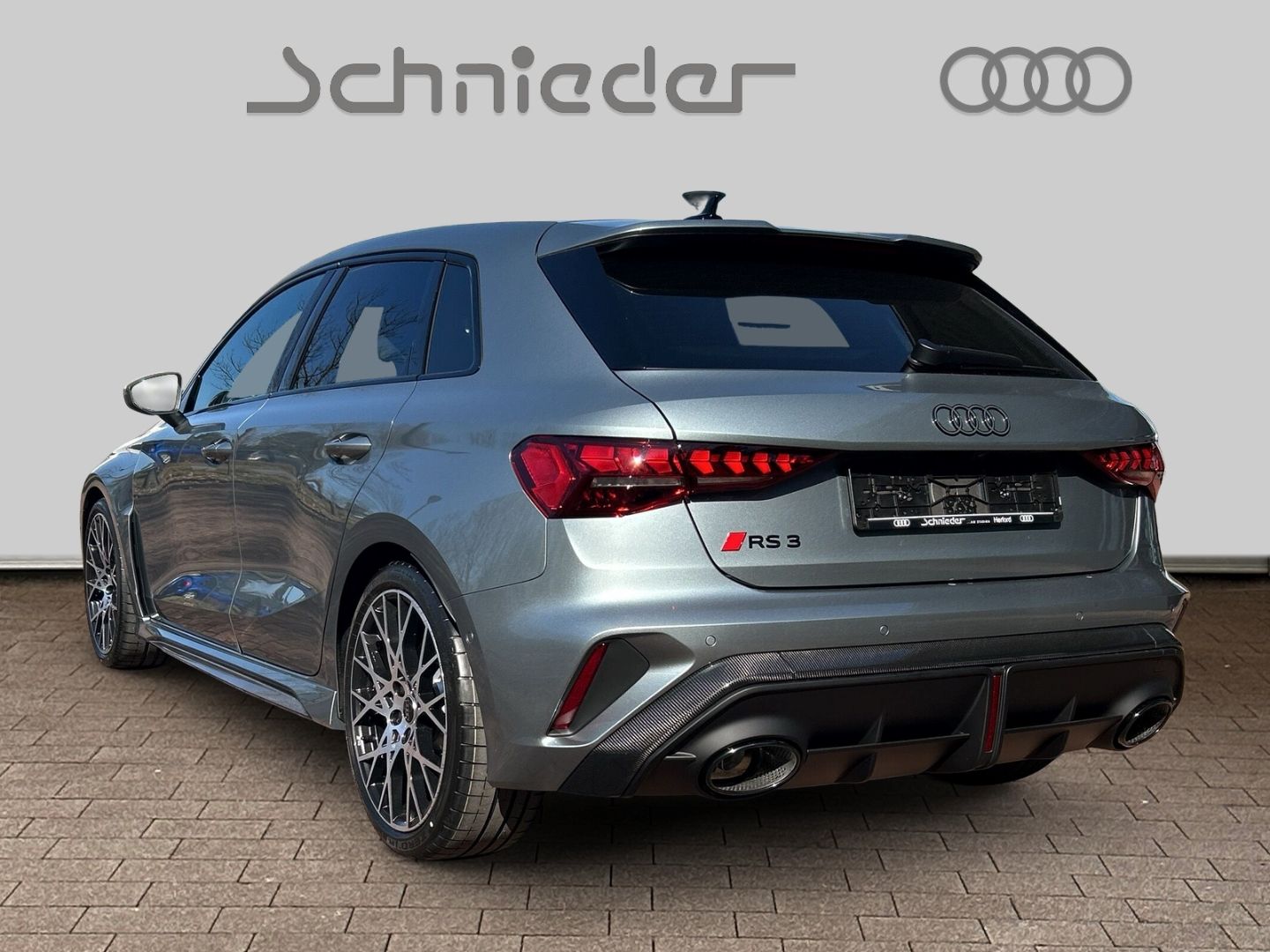 Fahrzeugabbildung Audi RS3 SPORTB, LED,PANO,SPORTABGAS,SCHALENSITZE,KAM